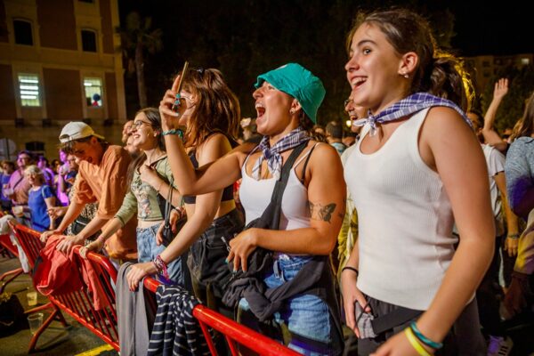 JUEVES MUWI 225628947_1867531130118106_6085J307741286753329_n_1867531133451439