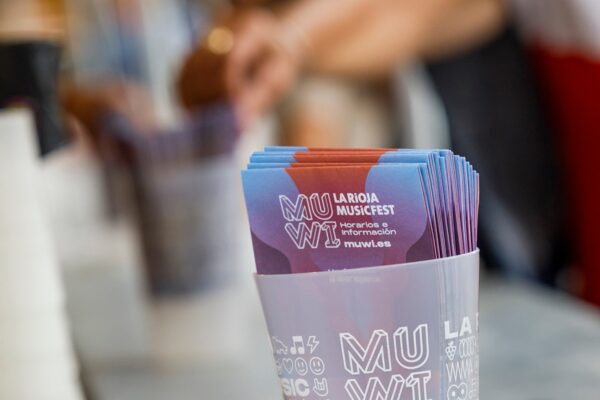 JUEVES MUWI 225647595_1867528170118402_2079265229706559164_n_1867528173451735