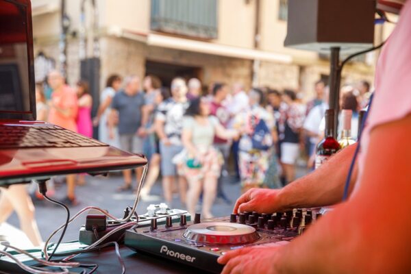 Sabado VerMUWI22 305768424_1867575883446964_8054392984186336394_n_1867575893446963