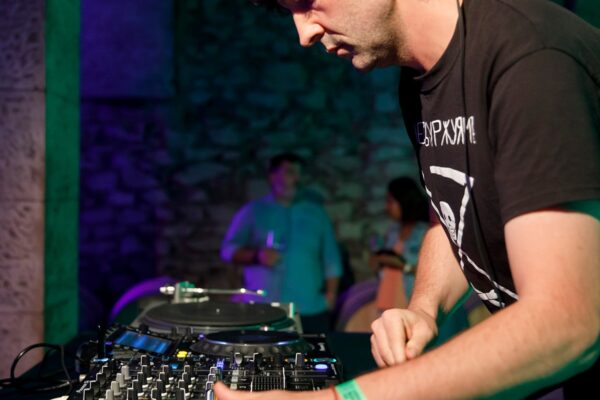 Viernes MUWI22 305791944_1867553553449197_1643573672251456378_n_1867553570115862