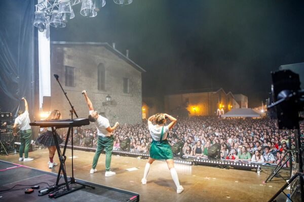 Viernes MUWI22 305795267_1867550690116150_3502051804286709362_n_1867550693449483